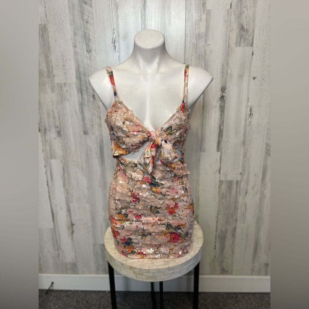 Kira Kira Sequin Floral Bodycon Dress with Front Tie Cutout – Size Large